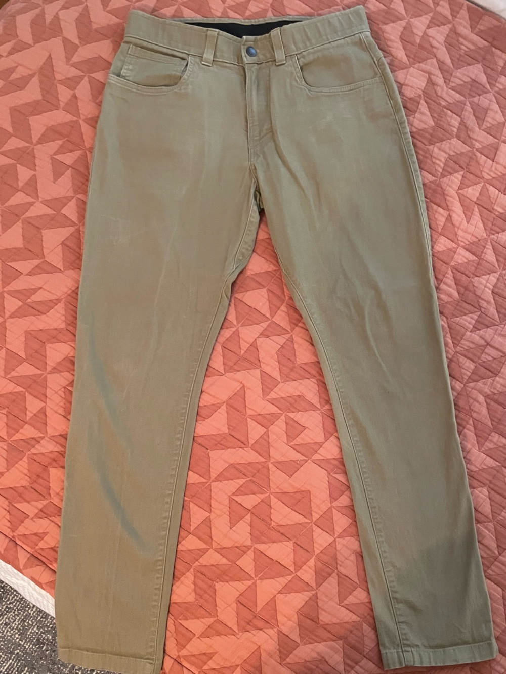 Men’s Origin 32x32 Tapered Khaki Pants